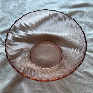 Arcoroc France Pink Swirl Glass serving Bowl